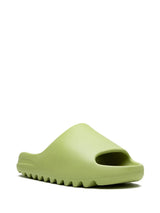 Yeezy Slide Resin Green.